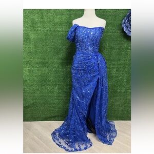 Catwalk Couture blue sequin gown size 10 fits like a S